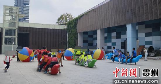 貴陽市少年兒童圖書館開展中秋活動 關(guān)愛兒童快樂成長